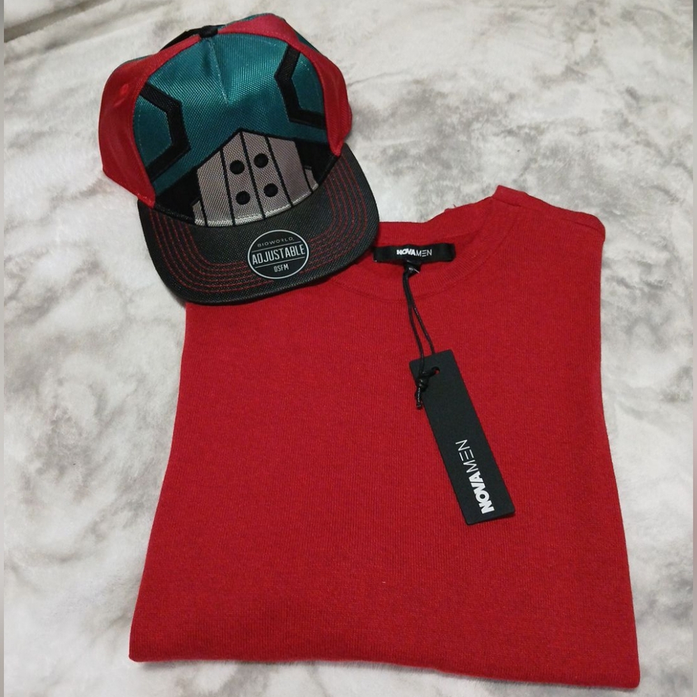 Mens Snapback and Shirt